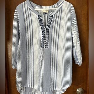 Universal threads tunic top